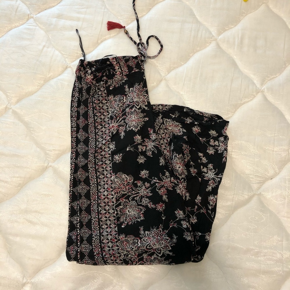 Paper bag style flowy pants from Francesca’s!